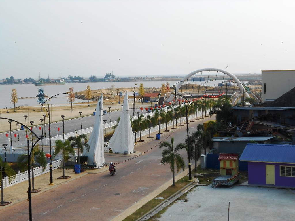 Kt Chinatown Lodge Kuala Terengganu Bagian luar foto