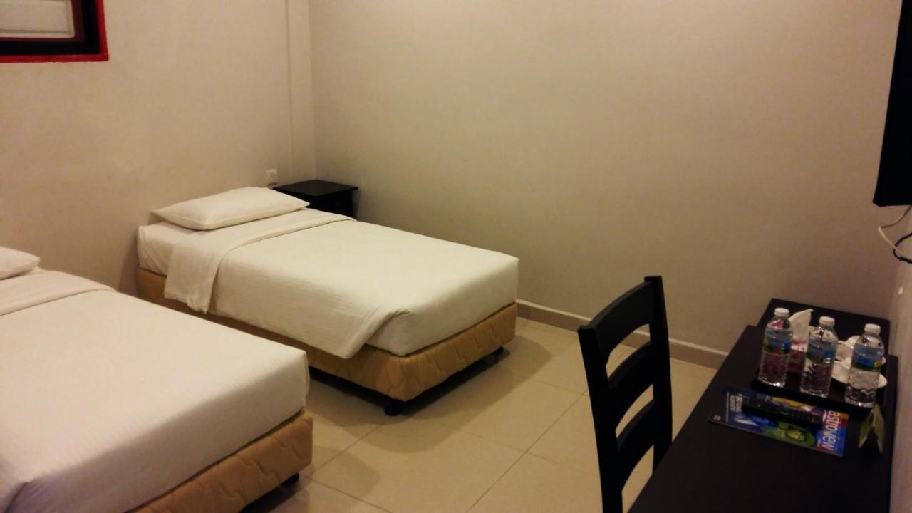Kt Chinatown Lodge Kuala Terengganu Bagian luar foto